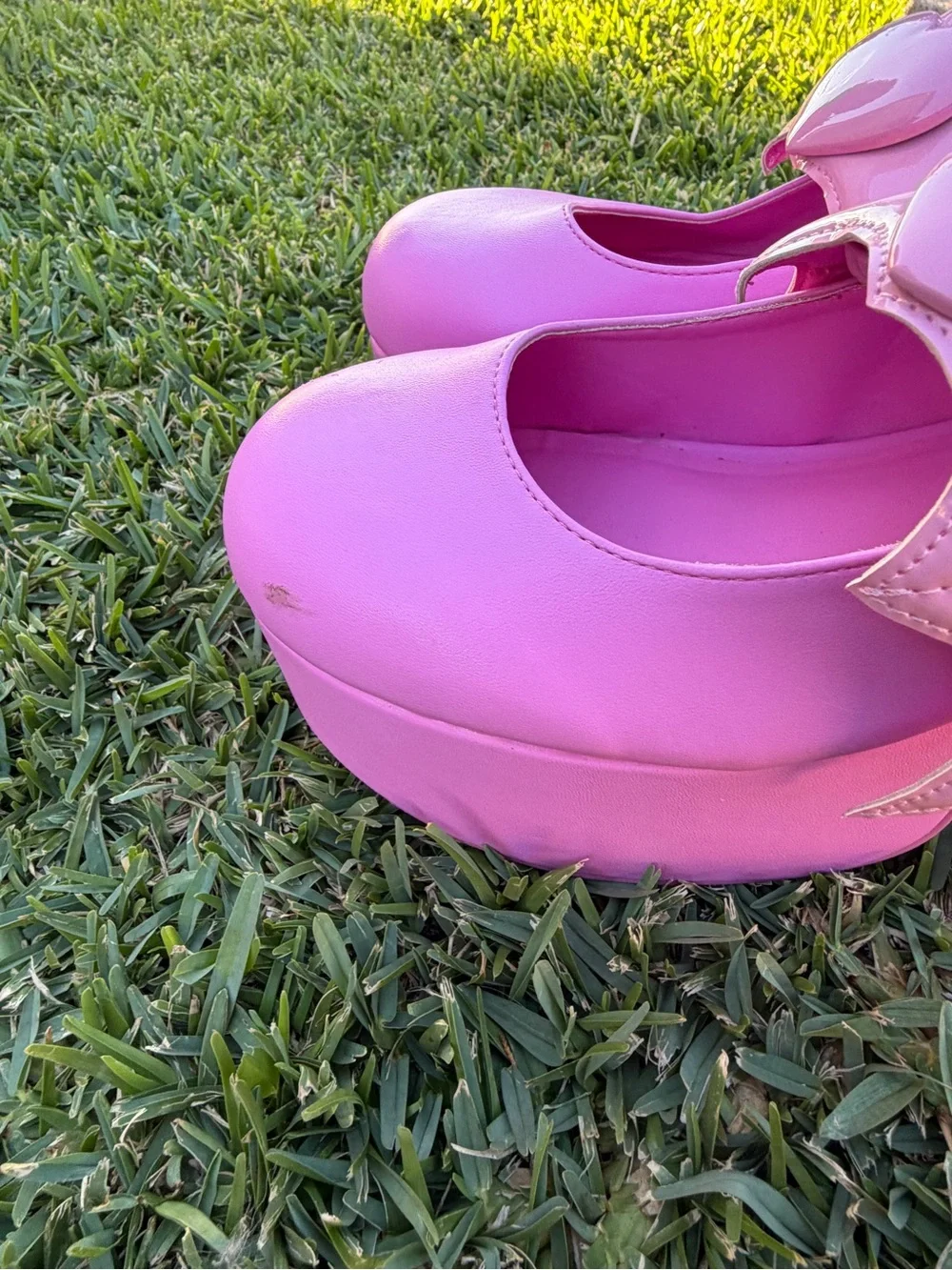 Monster High X YRU Draculaura Pink Deelite Heels Size 11